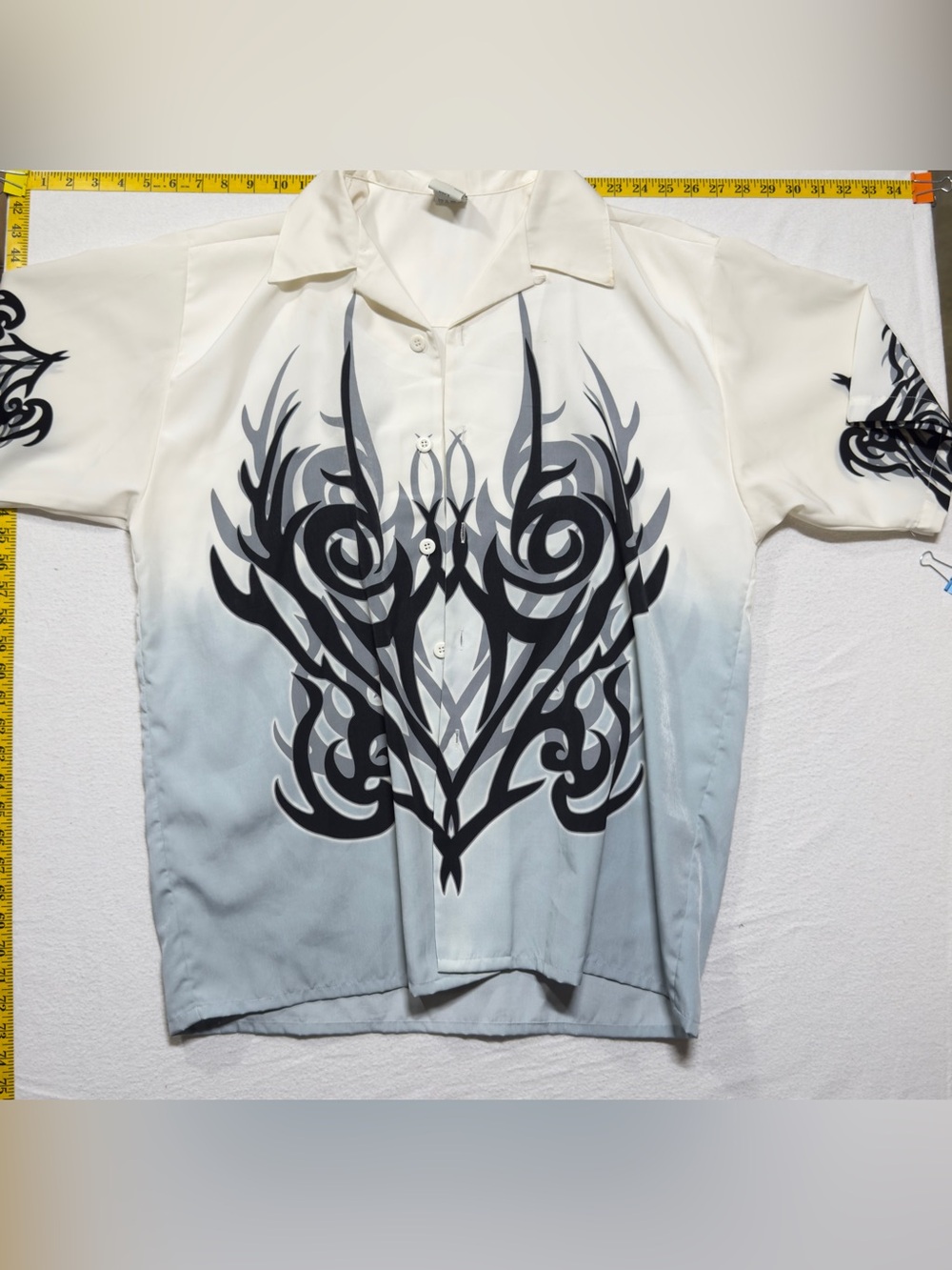Tribal Y2K 725 Men's Short-Sleeve Button Shirt in Ivory with Black Tribal Print